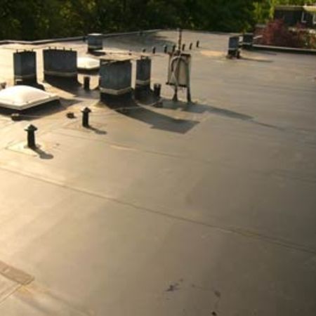 Flachdach, geneigtes Dach