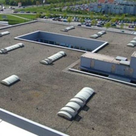 Flachdach, geneigtes Dach